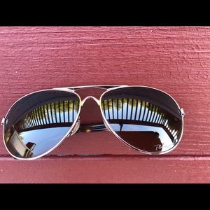 Oakley Feedback polarized sunglasses rose gold